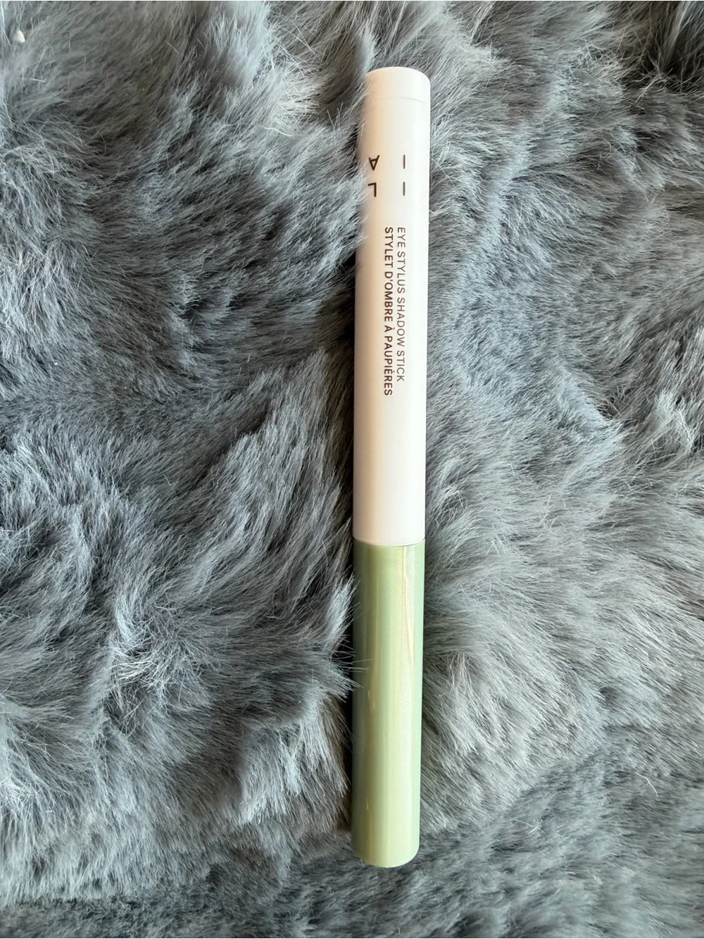 ILIA Eye Stylus Shadow Stick - Long-Lasting Cream Eyeshadow-Vignette-Full Size